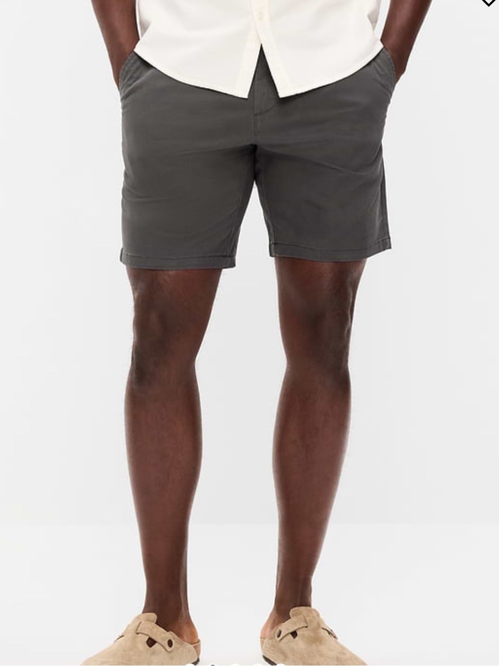 Old Navy Slim Built in Flex Rotation Chino Shorts - 8” inseam